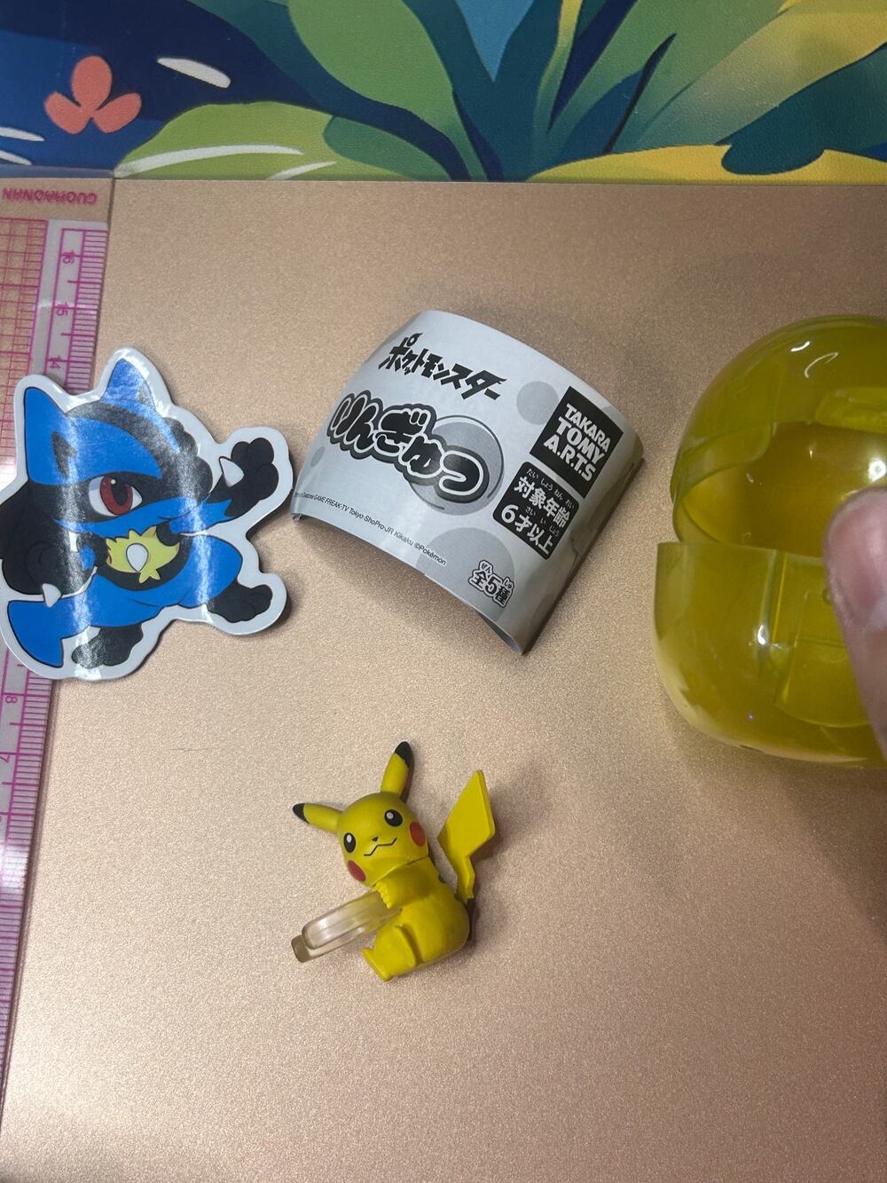 Pikachu Fashion Ring Hand Pokemon Toy Capsule Figure T-arts #07